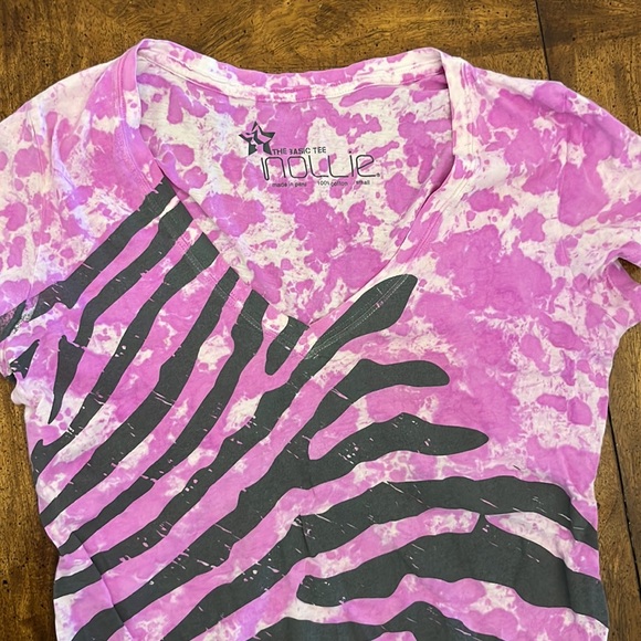 Nollie “The Basic Tee” Thin Purple/Pink Distressed Zebra Graphic V-Neck T-shirt - Picture 5 of 5